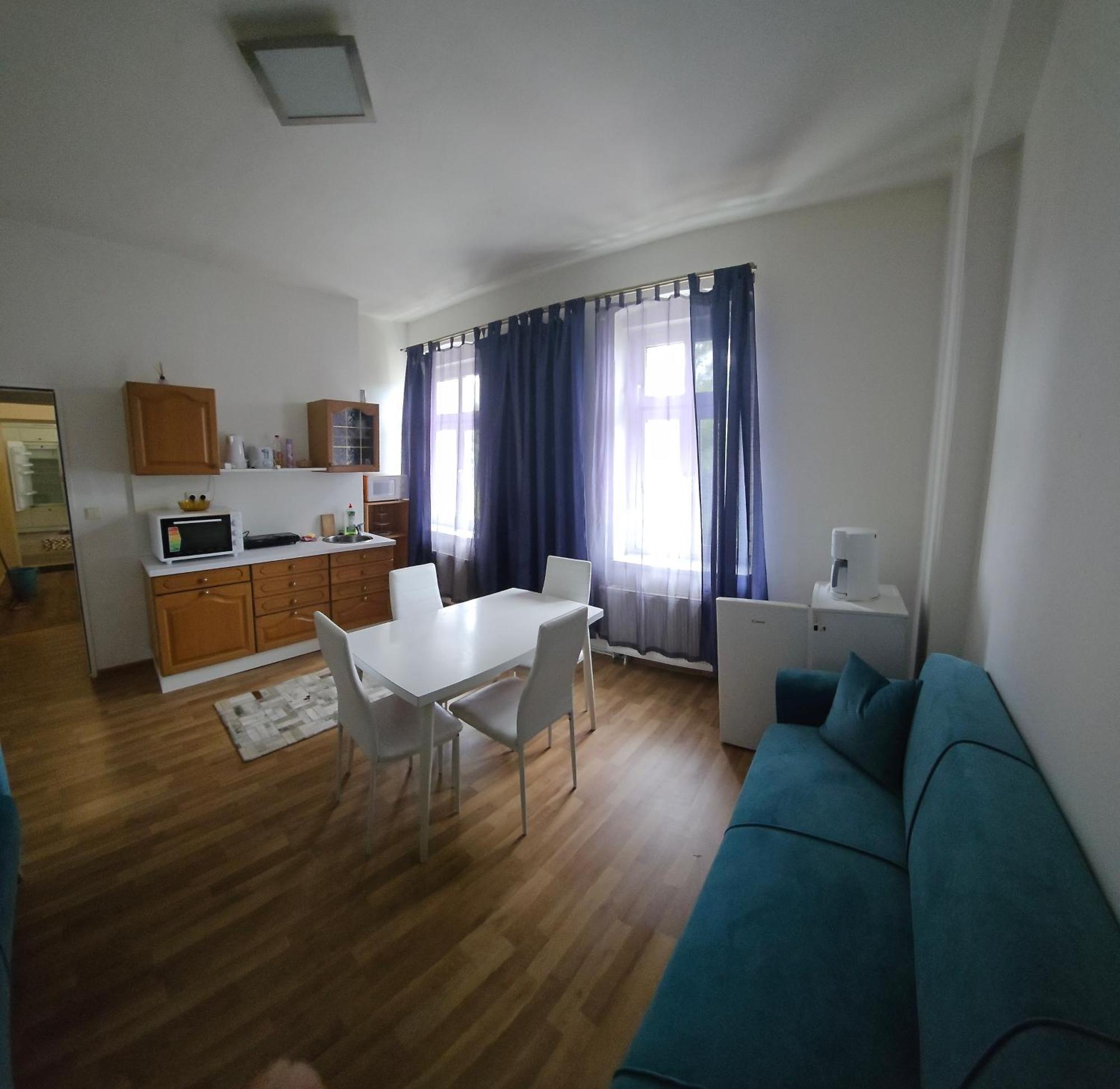 Bluestars Home Карловы Вары Экстерьер фото
